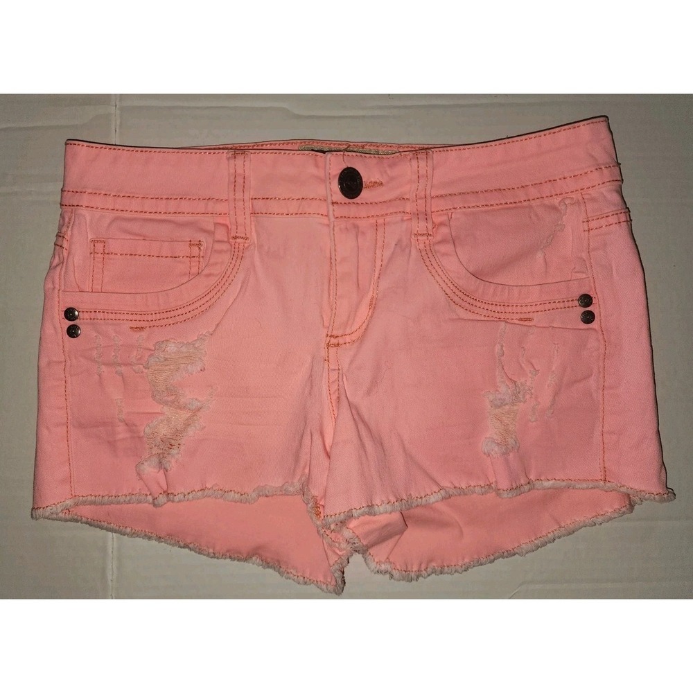 L.E.I. Ashley Low Rise Corral Pink Jean Shorts Distressed Size 3 Women's/Jumior